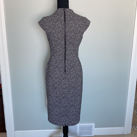Nagy London dress.  Like new! - Picture 4 of 5